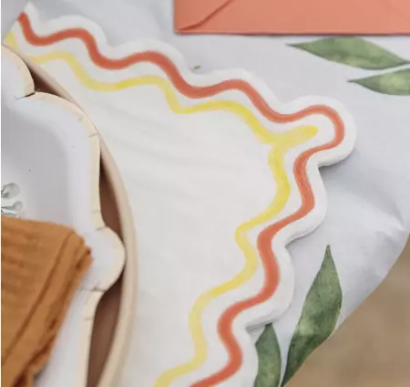 16 Serviettes Fizz Papier Cr&egrave;me, Orange, Jaune et Or 33x33cm - 3 Plis