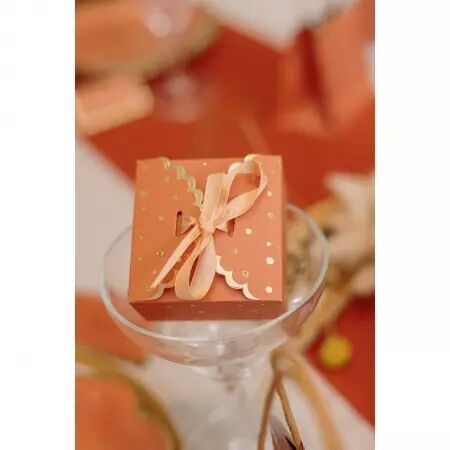 8 Contenants Festonn&eacute;s Jolis Pois Papier Terracotta Or et Paillettes Or 7x3,5cm avec Ruban Satin P&ecirc;che