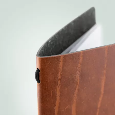 CARTE MENU 100% CUIR agglom&eacute;r&eacute;- couleur RUGA  format A4