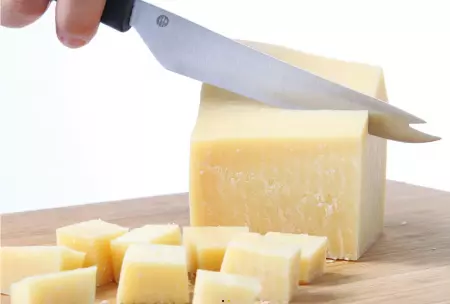 Couteau &agrave; fromage 130 mm pour fromage dur manche PP