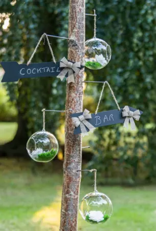 LOTS 3 FLECHES SIGNALETIQUES CARTON ARDOISE AVEC CRAIE