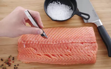 Pince &agrave; ar&ecirc;tes inox 120 mm