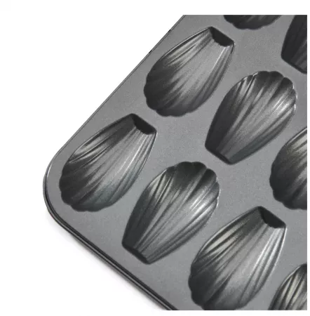 PLAQUE A 12 MADELEINES 7X4X1.5CM 20X26CM