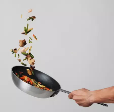 PO&Ecirc;LE PROFOND ALUMINIUM MANCHE EN INOX AVEC REV&Ecirc;TEMENT ANTI-ADH&Eacute;SIF 4MM. 20 CM &Oslash; VULCANO