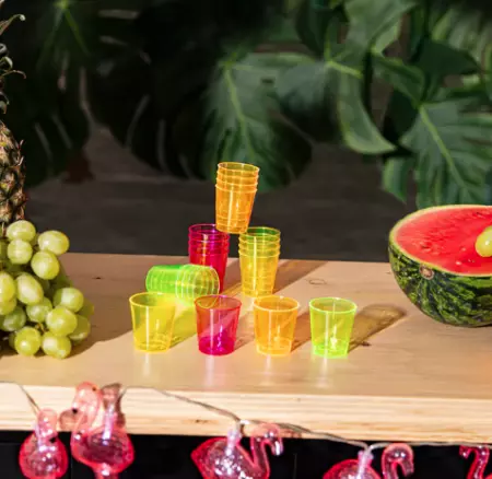 Set 20 Verres &agrave; shot en plastique 4 couleurs fluo