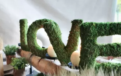 SET 4 LETTRES LOVE EN MOUSSE