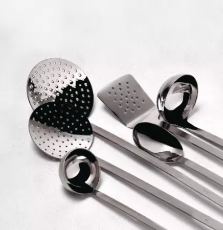 SPATULE PERFOREE 35CM COMAS