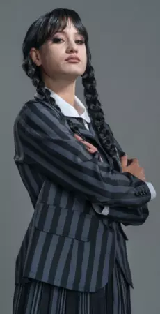 UNIFORME NOIR / GRIS MERCREDI L - WEDNESDAY &copy;