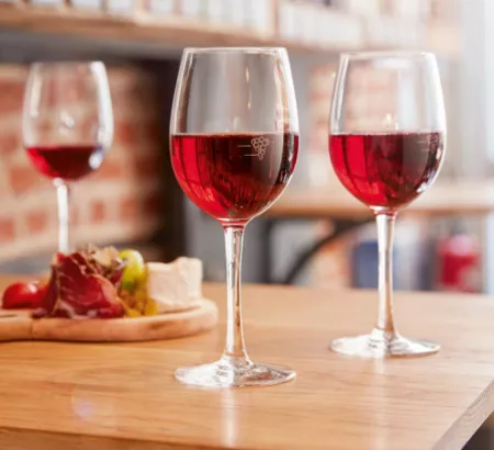 24 VERRES A PIED VIN AU VERRE CABERNET GRAPPE 35CL